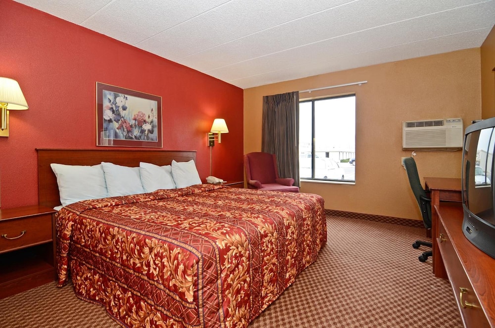 Riverside Suites - photo 23