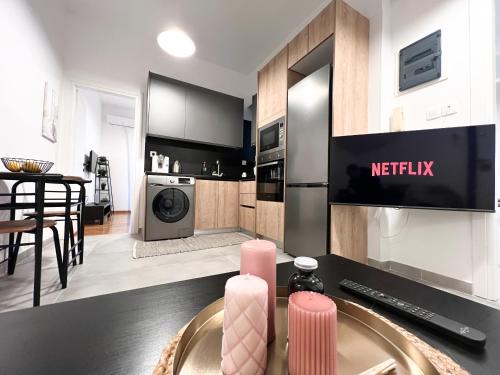 Eva's House 2 Bedroom Apartment — 4-Star Luxury Hotel in Athens, Greece
