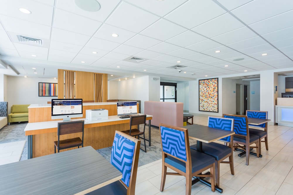 Holiday Inn Express Lorton by IHG - photo 2