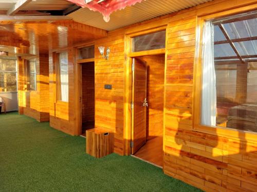 Himalayan Cedar - carbon neutral hotel in Shimla
