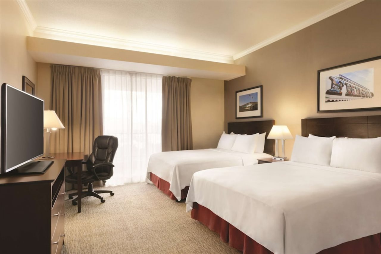 Radisson Hotel Fresno Conference Center - photo 7