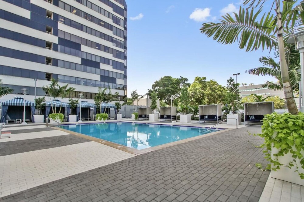 Bohemian 1BR in Coconut Grove by Sonder - featured photo
