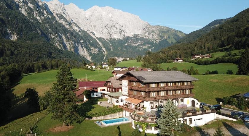 Hotel Pension Schöne Aussicht in Kuchl, Austria