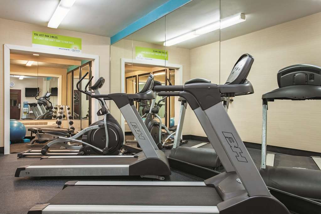 La Quinta Inn & Suites by Wyndham Manassas Battlefield - photo 11