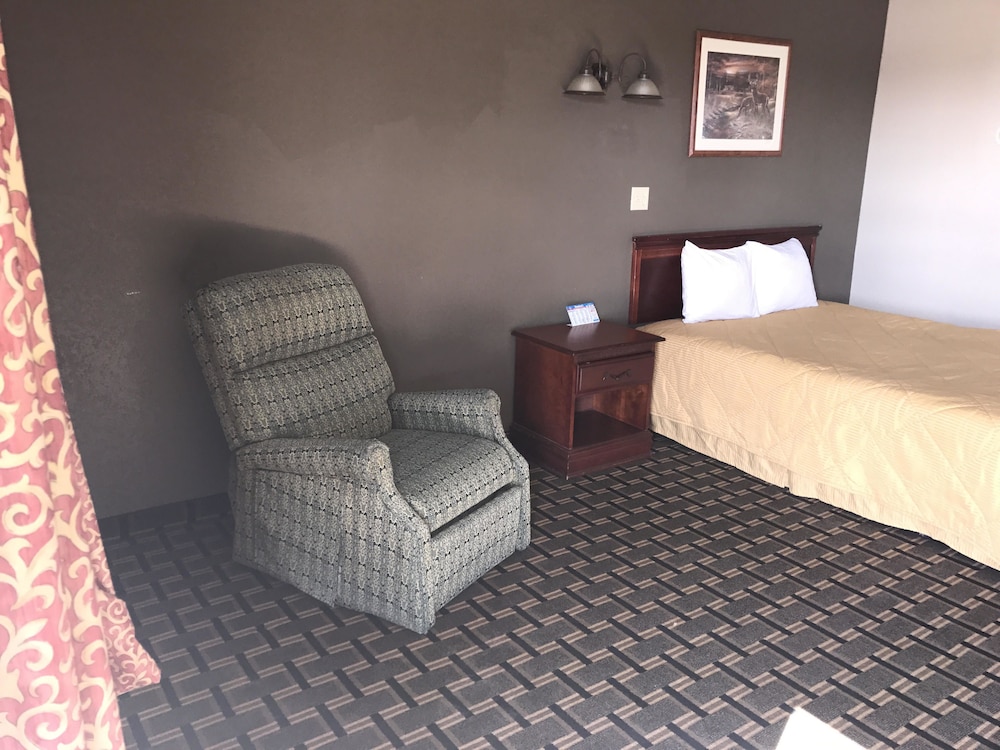 Travelodge By Wyndham Evanston - photo 16