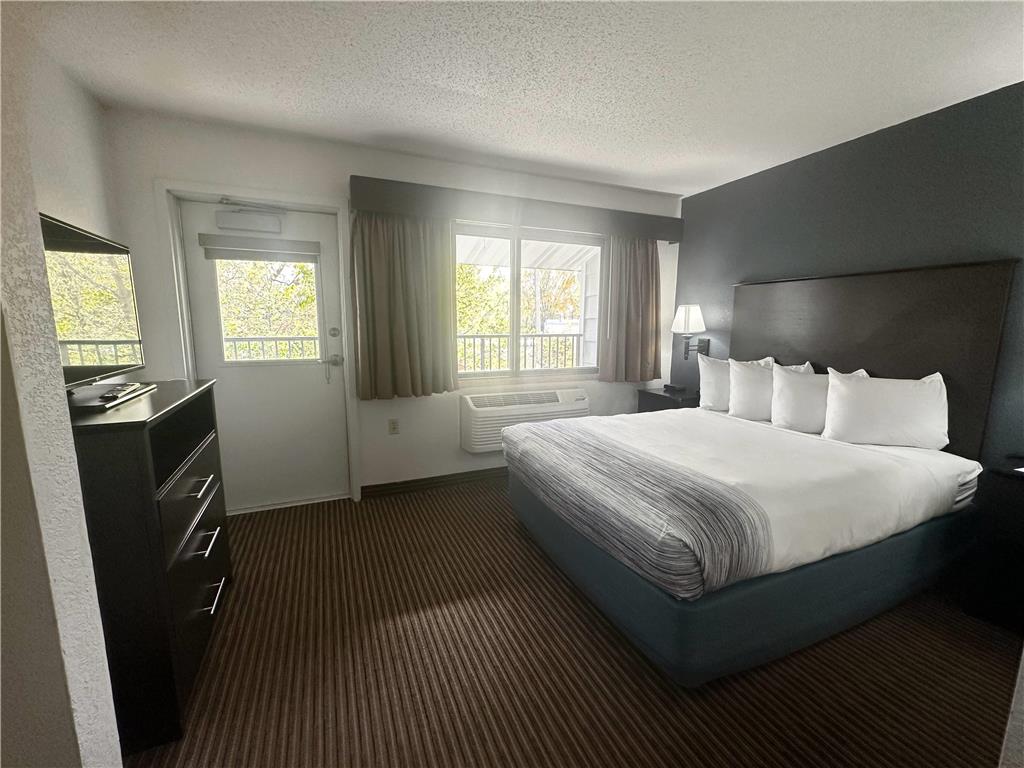 AmericInn by Wyndham Menominee - photo 18