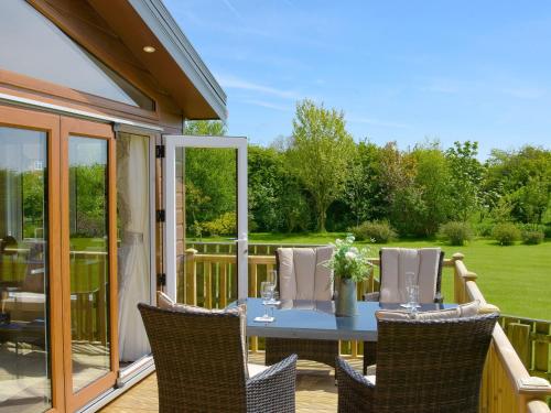 Rockville Lodge Uk2503 — 5-Star Luxury Hotel in Bempton, United Kingdom