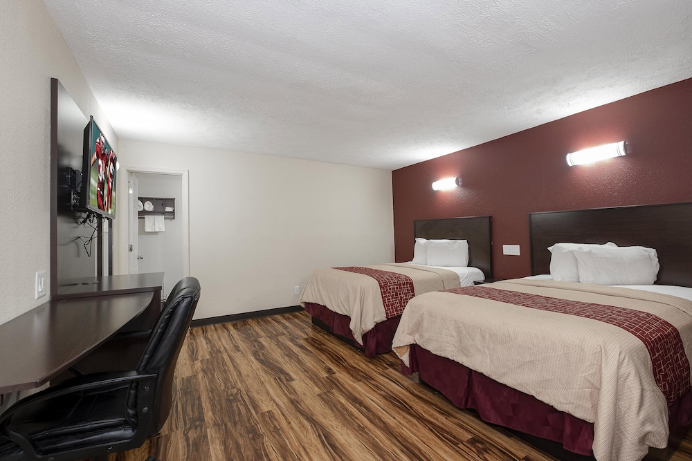 Red Roof Inn Starkville University - photo 12