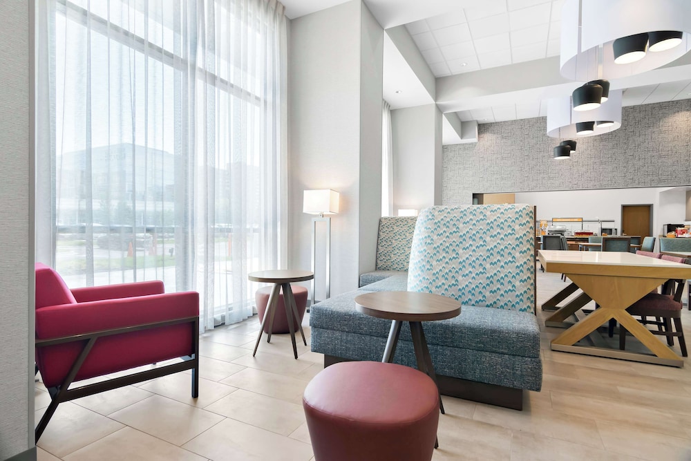 Hampton Inn & Suites by Hilton Chicago Medical District UIC - photo 47