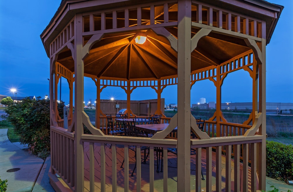 Candlewood Suites Owasso by IHG - photo 24