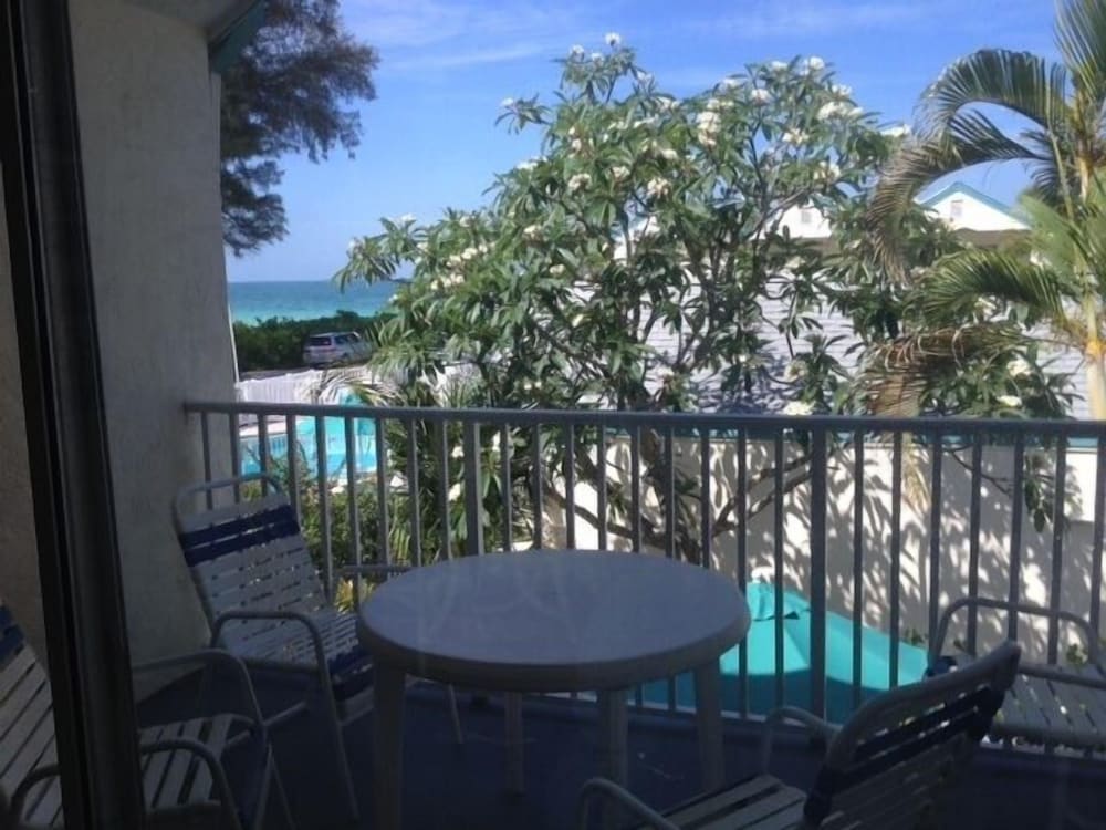 Coconuts Beach Resort - photo 113