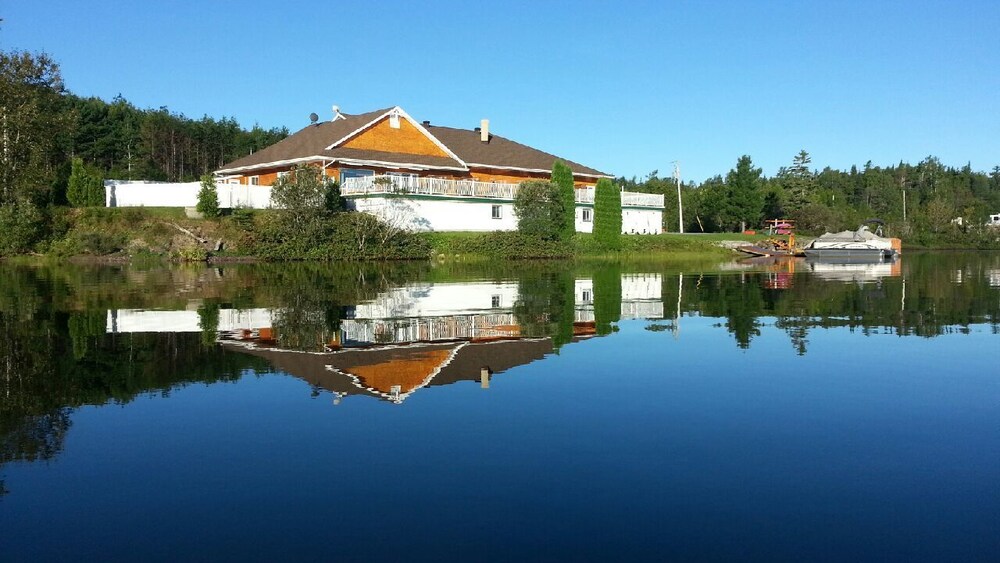 Auberge du Lac Malcom in Rimouski, Canada