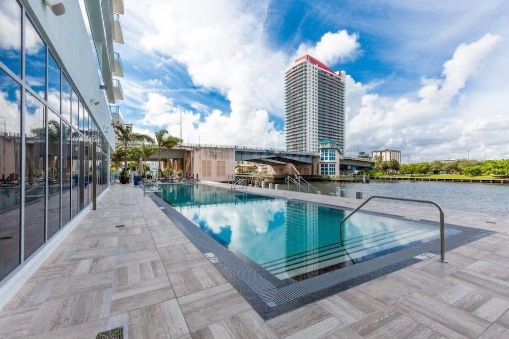 Hyde Beach House Luxury Condo resort 2 Bedroom Condo by RedAwning - photo 36