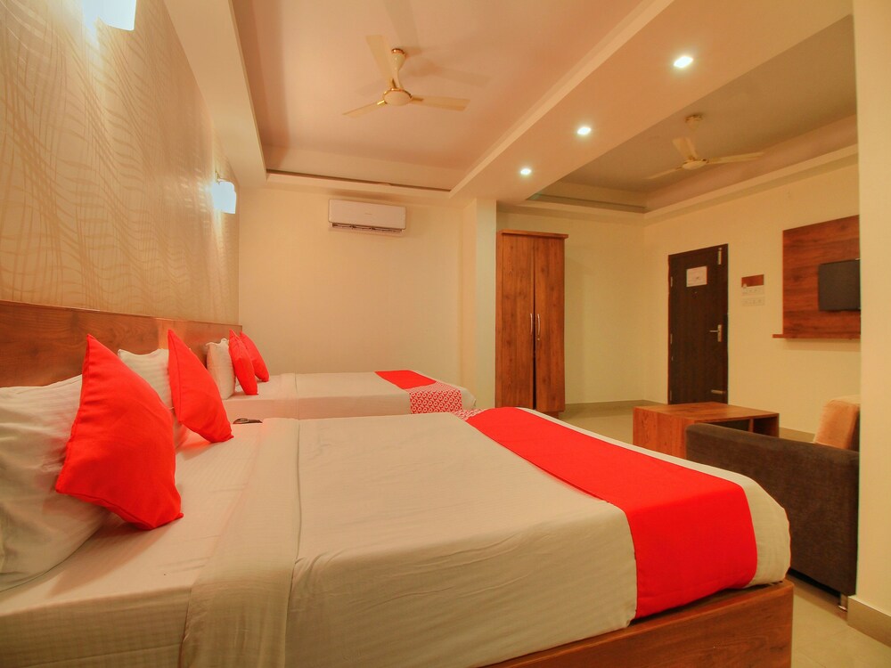 OYO 14163 Comforts Inn in Mangalore, India