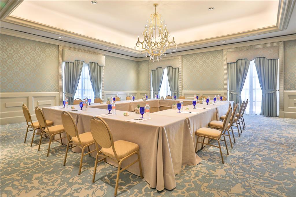 KICUN1_Directors Room 02.jpg