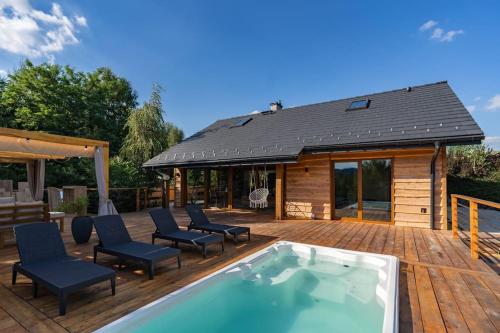 Dom Modrzewiowka Z Basenem Sauna Jacuzzi — Inwald
