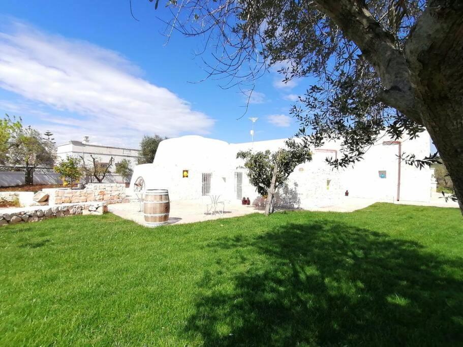 Trulli Tramontana private pool - last minute hotel in Ostuni