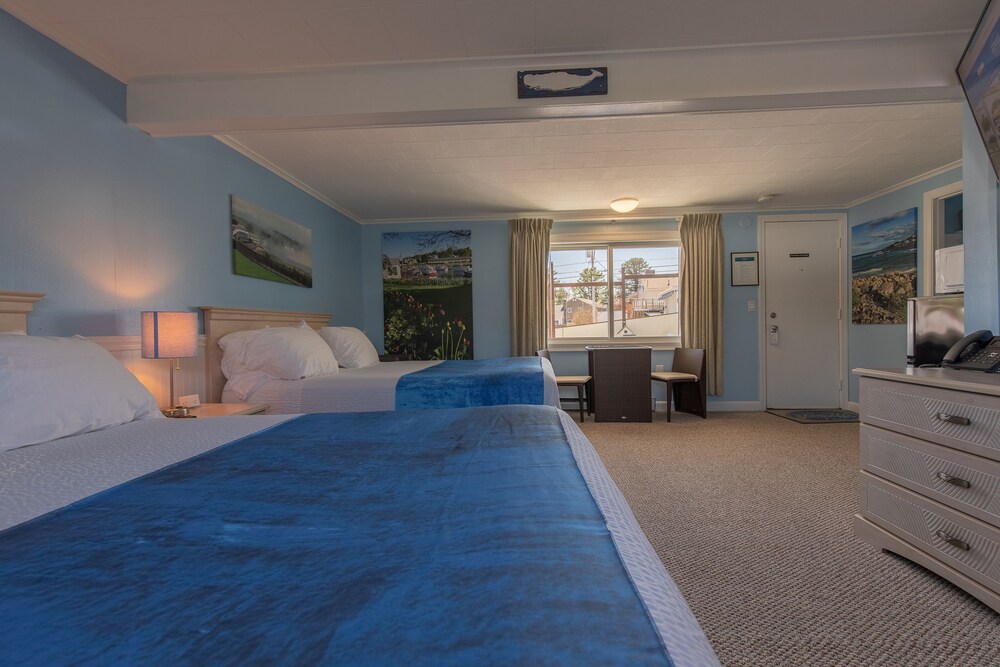 Footbridge Beach Motel - photo 20