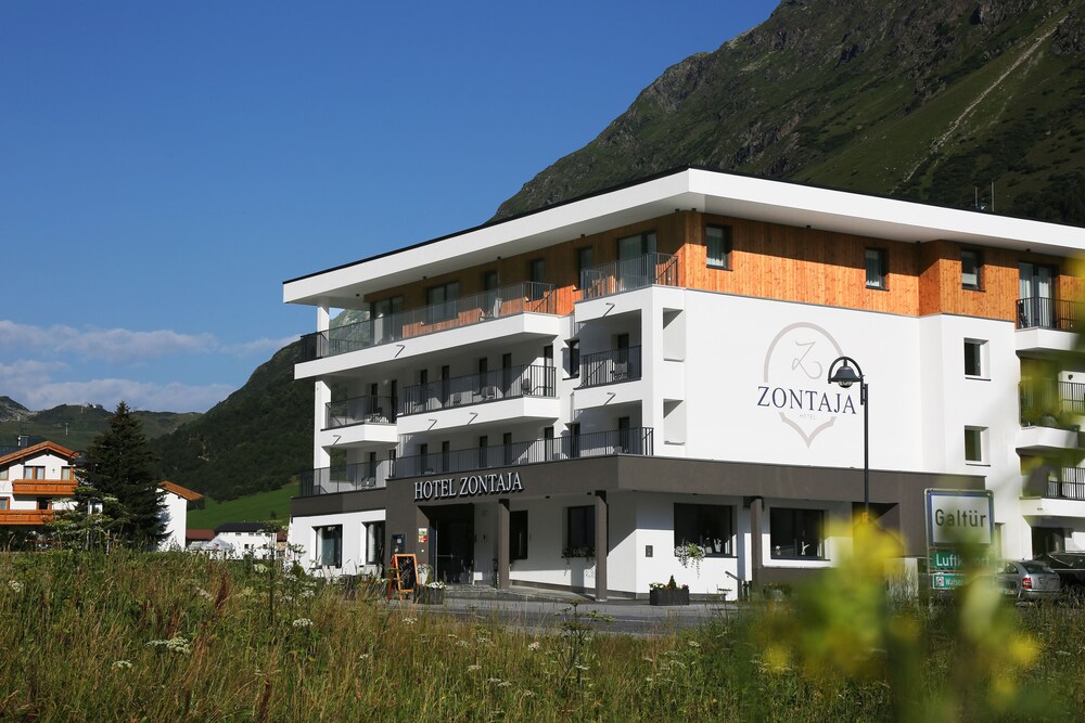 Hotel Zontaja in Galtuer, Austria