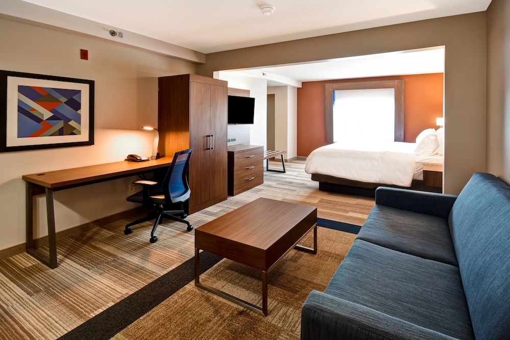 Holiday Inn Express & Suites Schererville by IHG - photo 11