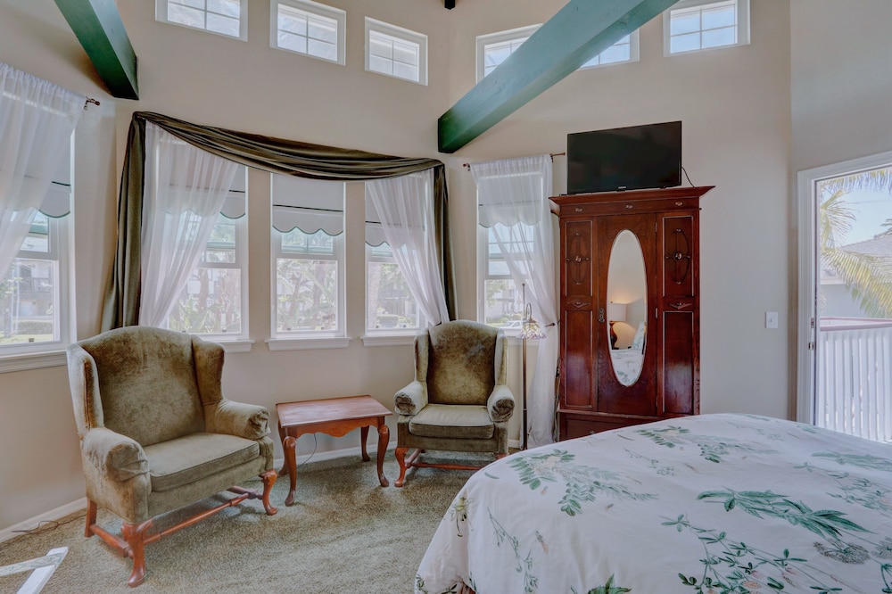 Pelican Cove Inn - photo 81