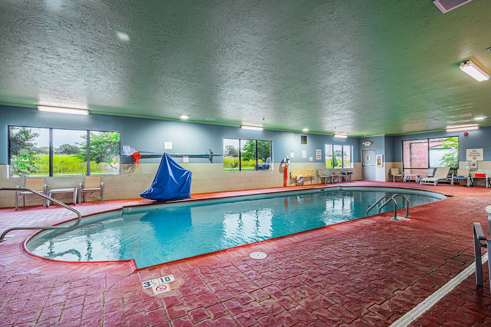 Holiday Inn Express & Suites Franklin KY by IHG - photo 42