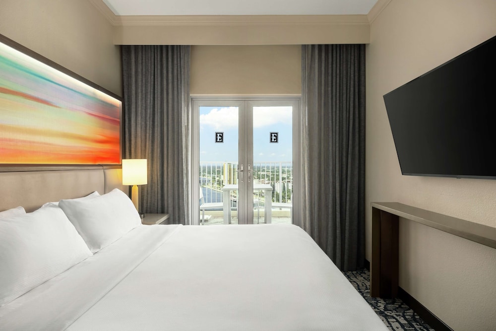 Embassy Suites by Hilton Tampa Downtown Convention Center - photo 21