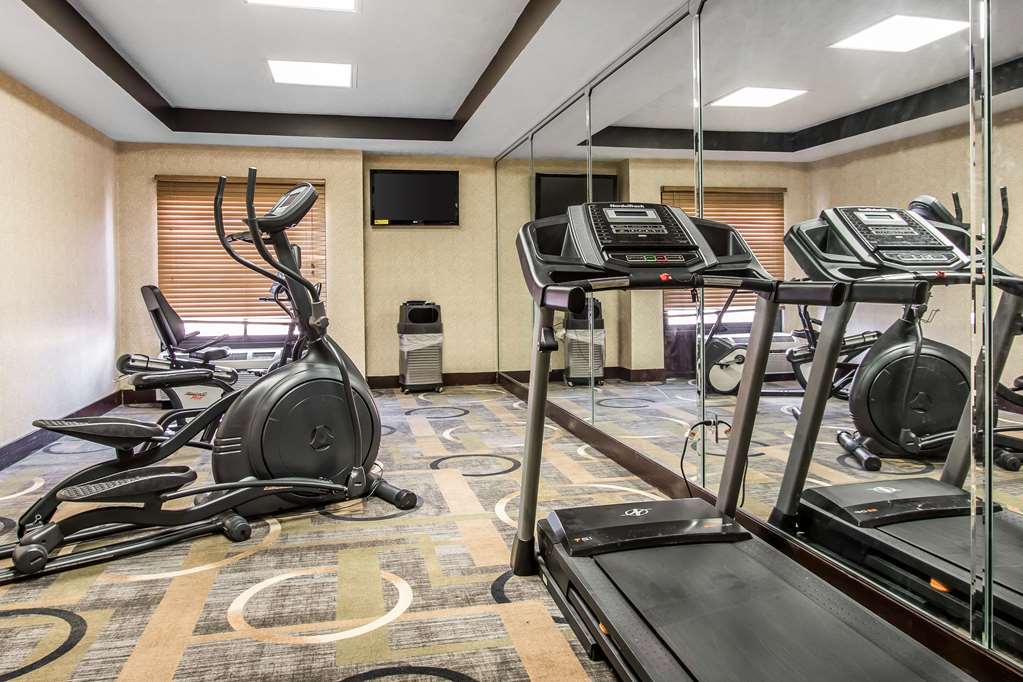 Quality Inn & Suites Memphis East - photo 25
