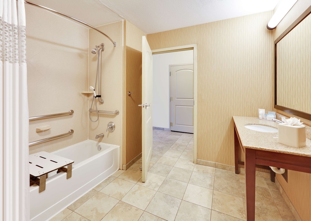 Hampton Inn and Suites Fort Worth Forest Hill - photo 14