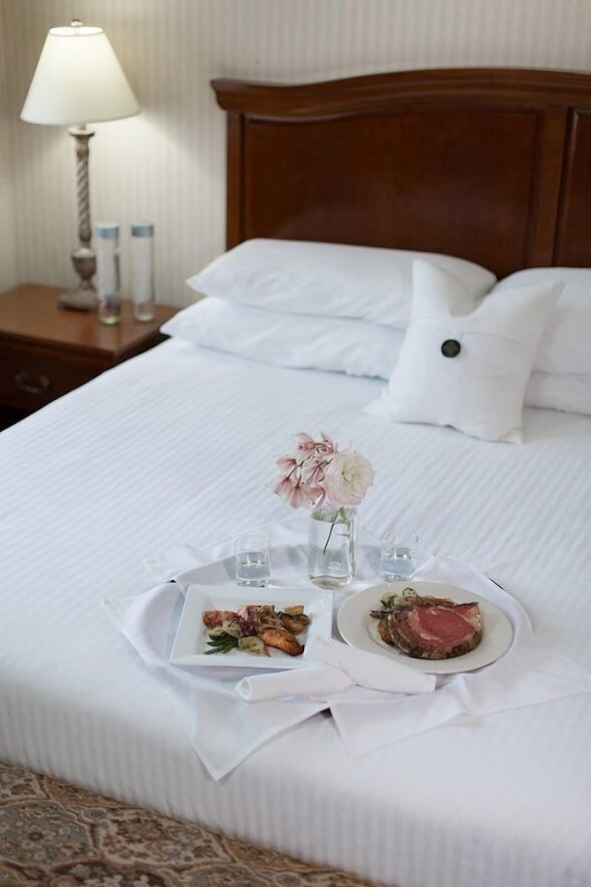 Rogue Regency Inn Medford Airport - photo 12