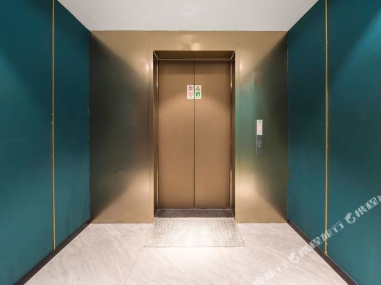Red Tomato Hotel — Shanghai — photo 3