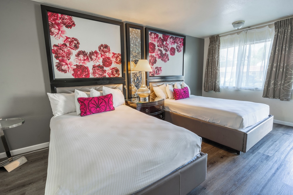 Sands Inn & Suites - photo 2