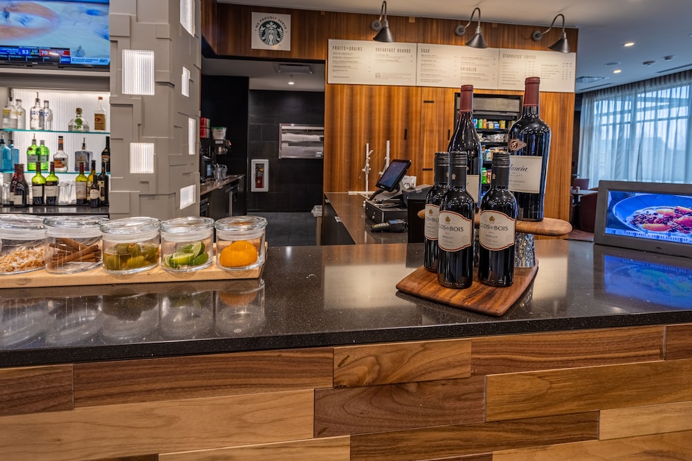 Courtyard by Marriott East Lansing Okemos - photo 57