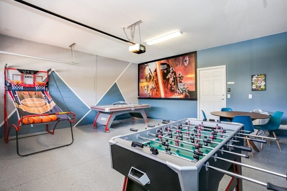 Saltwater Pool Private Pool Luxury Home home — 4-Star Luxury Hotel in Kissimmee, United States