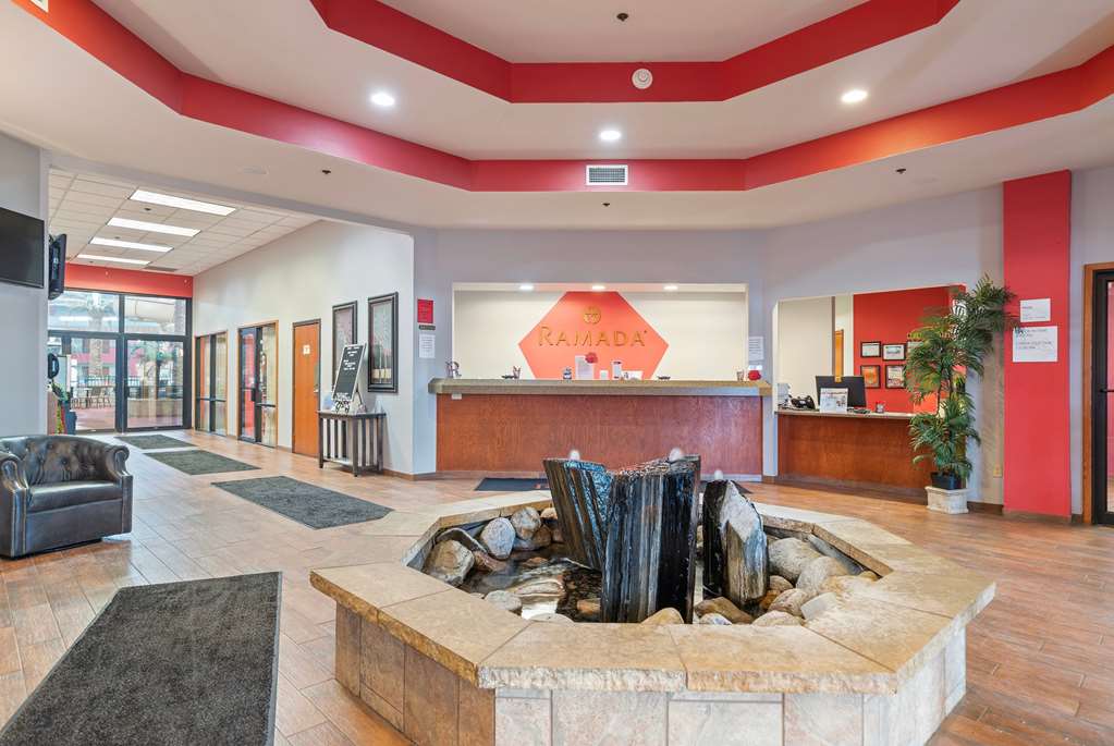 Ramada by Wyndham Sioux Falls Airport Waterpark & Event Ctr - photo 6