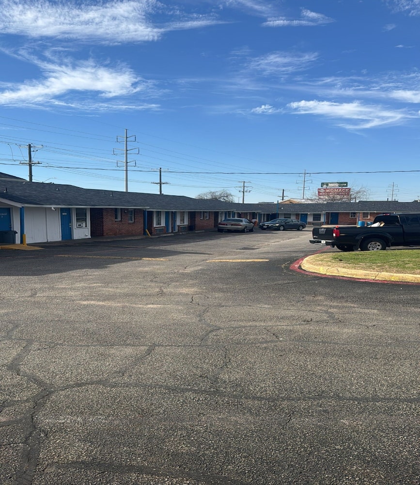 Cole Manor Motel By Oyo Love Field Market Center - photo 14
