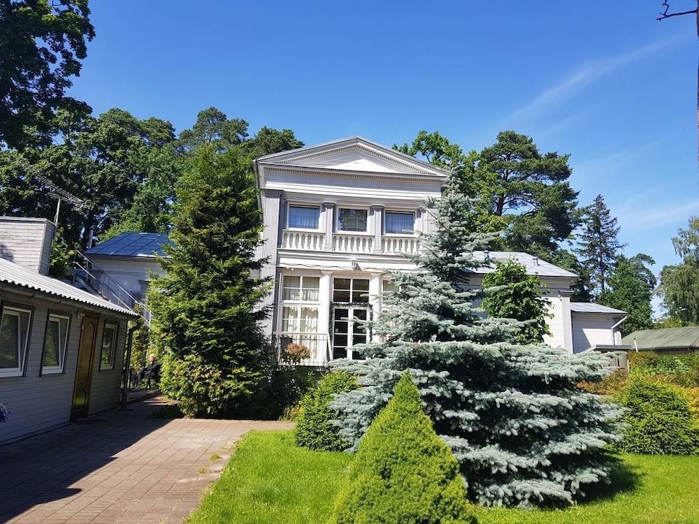 Valensija M in Jurmala, Latvia