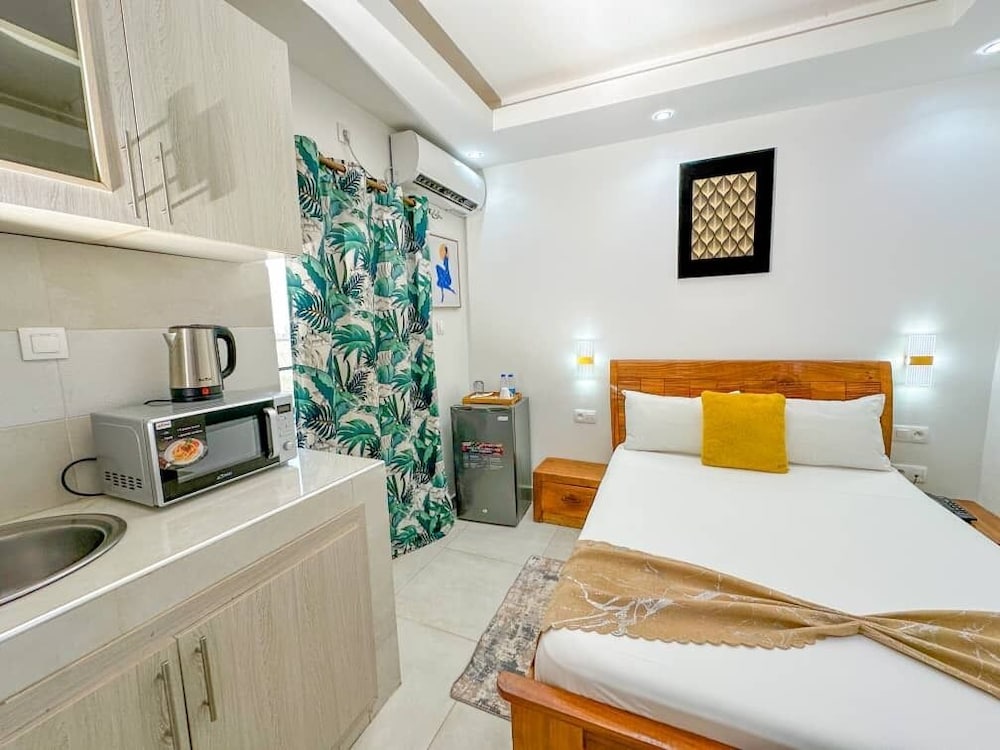 Residence Faby — 4-Star Luxury Hotel in Dakar, Senegal