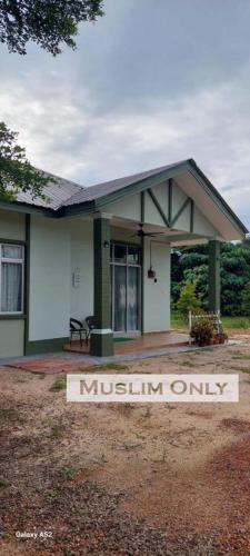 Homestay Melaka Kiut 6 to 8 pax — 4-Star Luxury Hotel in Malacca, Malaysia