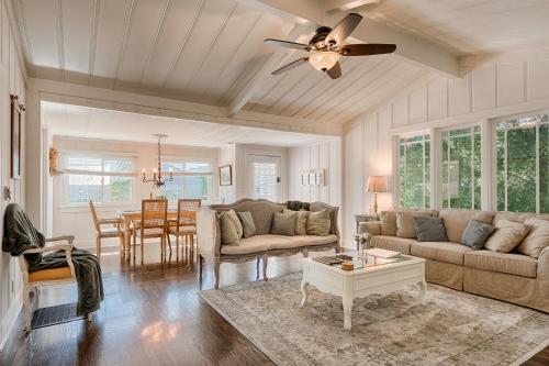 Timeless Charm Modern Comfort close to everything in Sonoma, United States