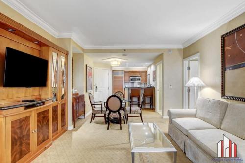 MGM Signature 15 620 1Br 2Ba Balcony Suite