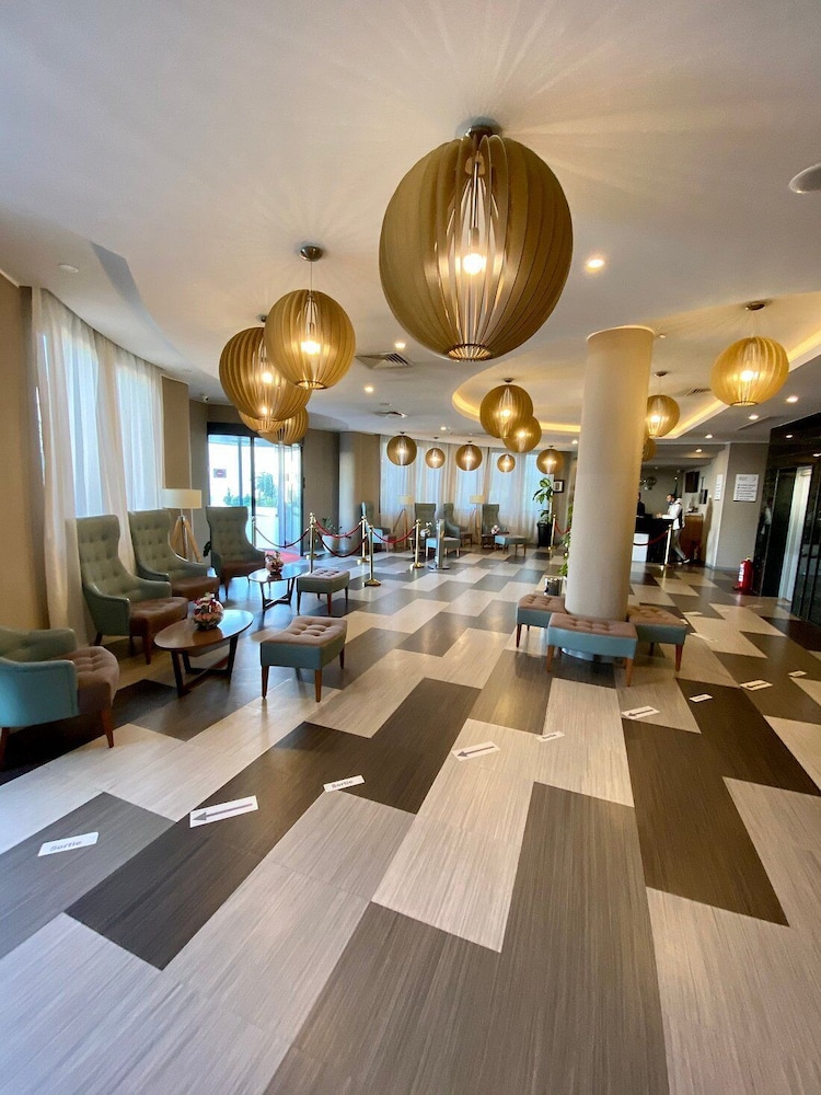 Hotel Zenith - carbon neutral hotel in Es Senia