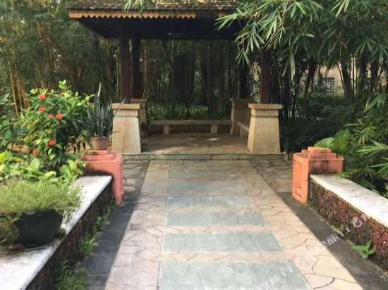Meeting - last minute hotel in Sanya