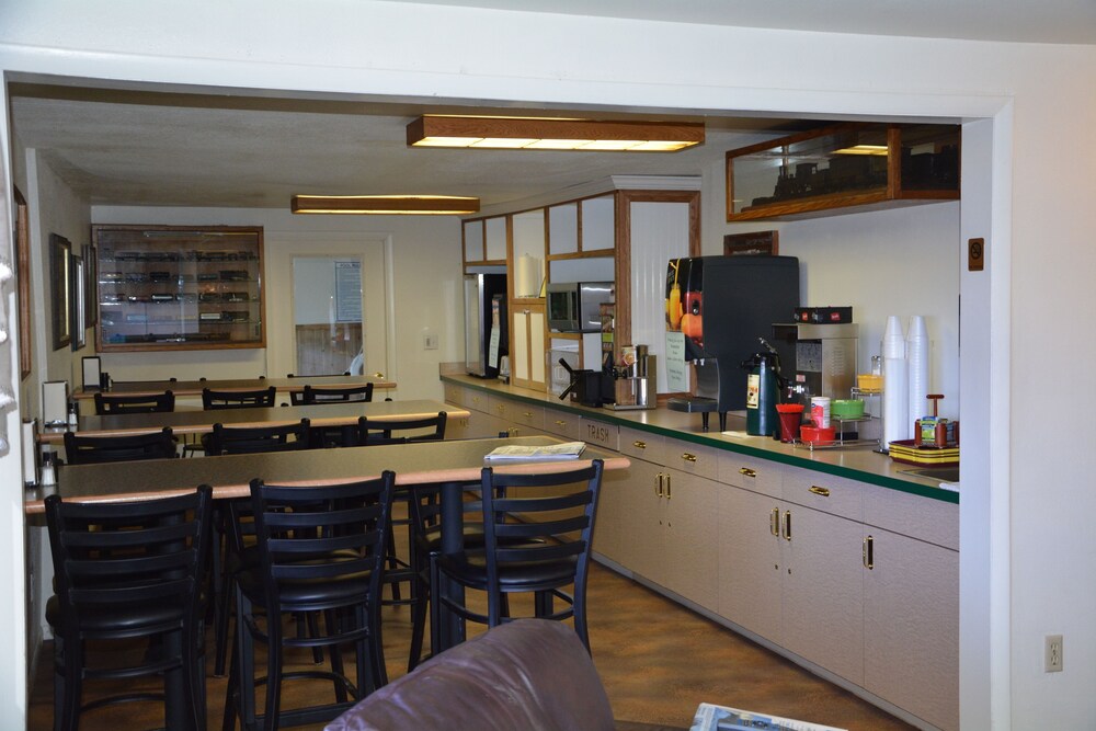 Locomotive Inn - photo 21