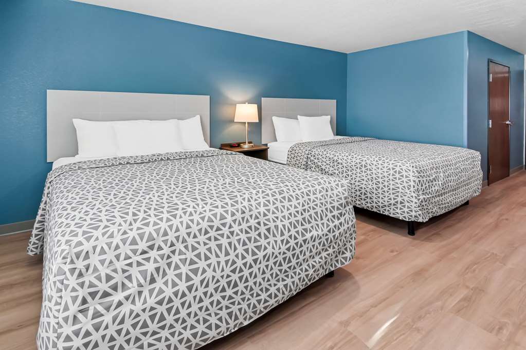 Woodspring Suites Waco South - photo 18