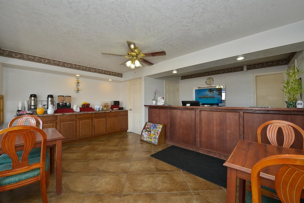 Americas Best Value Inn Santa Rosa NM - photo 20