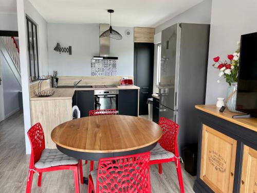 Duplex Confortable Piscine Proche Plage Jumping — Guerande