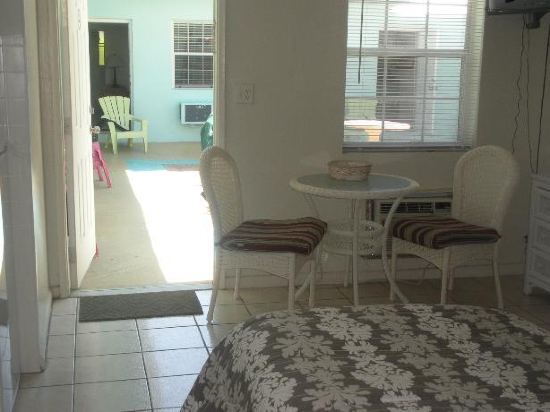 Hollywood Beach Inn - photo 4