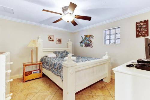 Gulf Place 7B - photo 28