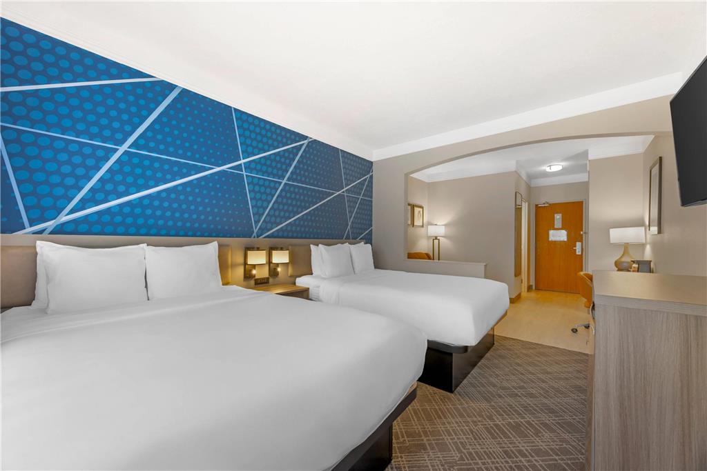 Comfort Suites Salem - photo 17